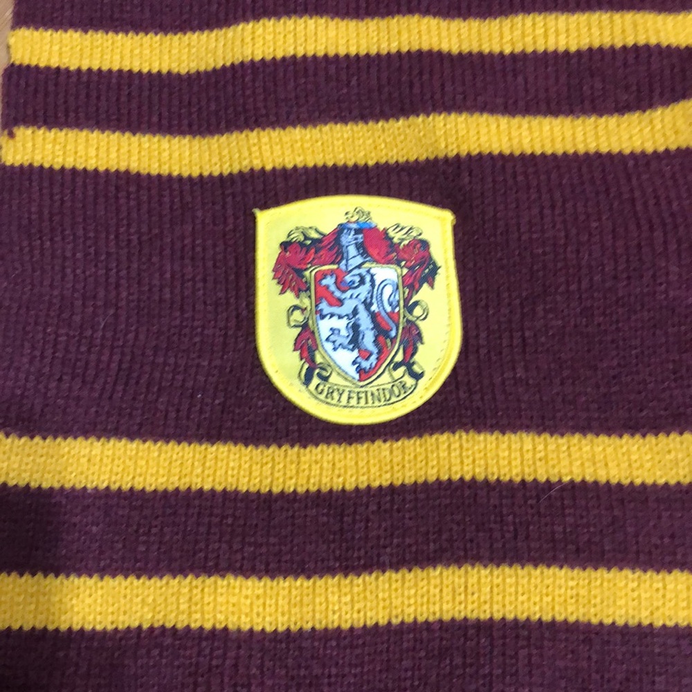 Harry Potter Scarf - Picture 2 of 4